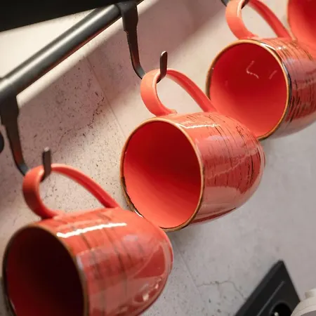 Appartamento Black And Beige With Balcony And Parking In By Renters